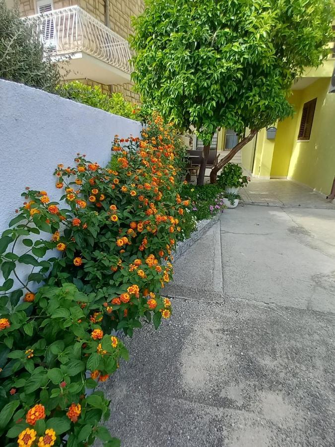 Bugenvilija Duće Exterior foto